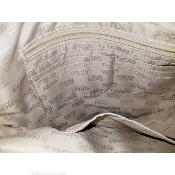 Michael Kors Billy Suede Fringe Shoulder bag - Picture 5 of 11